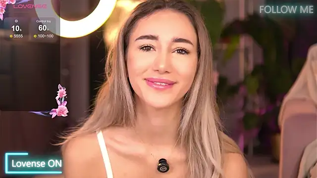 EmilyRaymont online show from October 8, 2025, 4:21 am