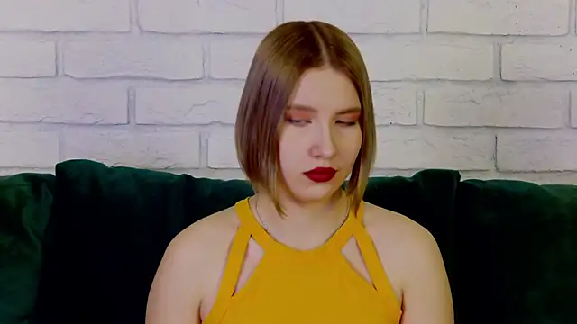 LiliLinn online show from January 29, 2025, 5:09 am