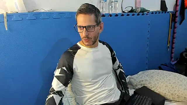 Samurayjiu online show from September 29, 2025, 11:42 pm