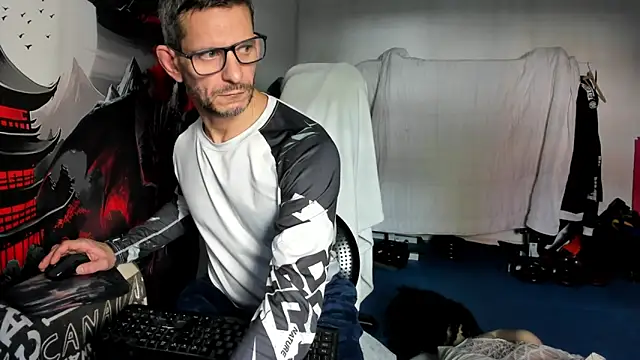 Samurayjiu online show from March 31, 2026, 5:02 pm