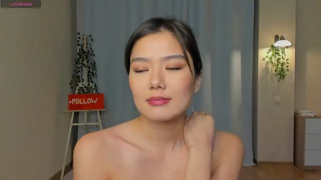 EmmaFisherf online show from February 19, 2025, 4:33 pm