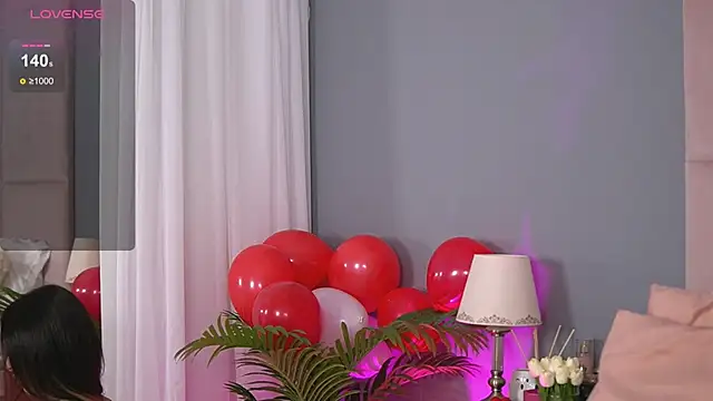 AlmaLuv online show from February 20, 2025, 4:50 am