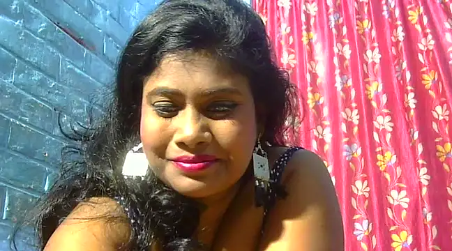 sexy roma online show from December 2, 2024, 6:43 pm