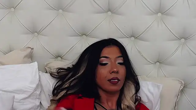 KiaraDevlynn online show from December 11, 2024, 9:12 pm