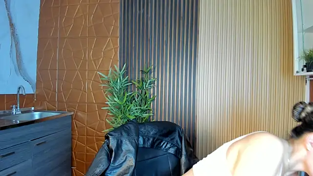 Alessia Taylorr online show from March 10, 2025, 11:10 am