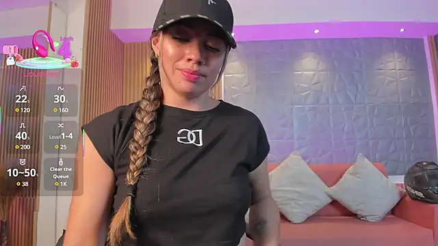 Alessia Taylorr online show from March 18, 2025, 6:04 pm