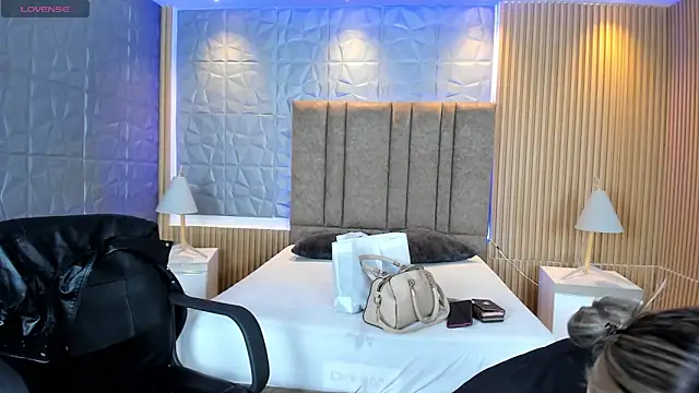 Alessia Taylorr online show from October 15, 2025, 12:05 pm