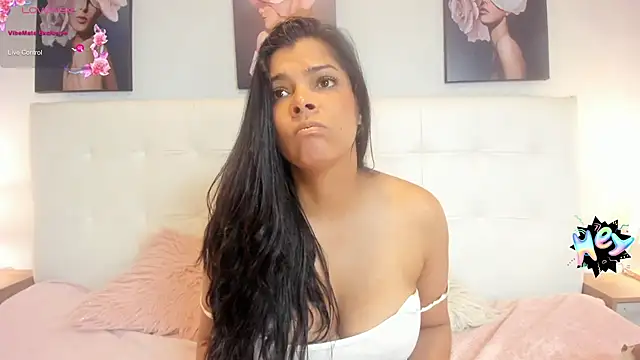 Sweetdreamses  online show from January 9, 2025, 3:34 pm