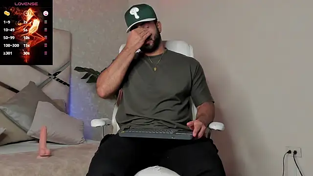 noah crux online show from December 30, 2024, 12:20 pm