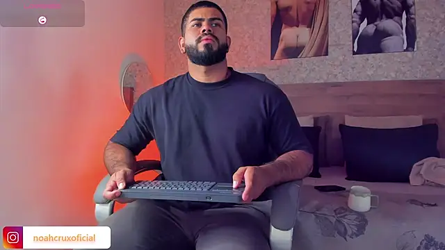 noah crux online show from October 23, 2025, 8:29 pm