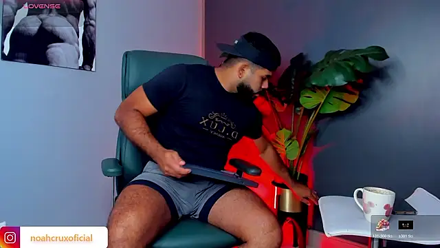 noah crux online show from March 7, 2026, 10:18 pm