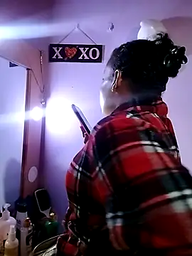 Camille rose  online show from December 5, 2025, 3:20 pm