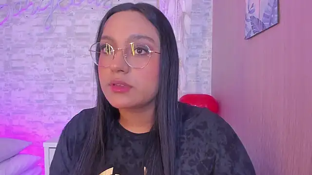 ellamontoya online show from February 22, 2025, 4:07 am