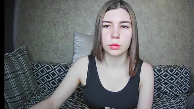 ElllaNuar online show from December 20, 2024, 6:29 am