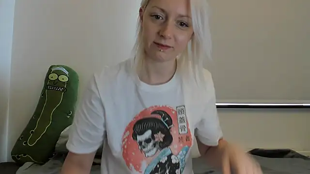 BetterThanYourEx69 online show from December 3, 2024, 10:28 am