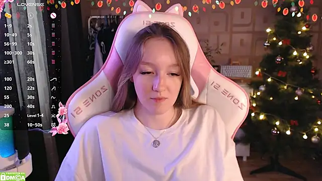 MoonlishSiren online show from December 23, 2024, 9:05 am