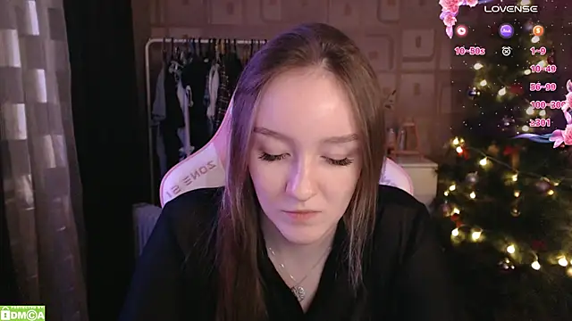 MoonlishSiren online show from January 13, 2025, 8:58 pm