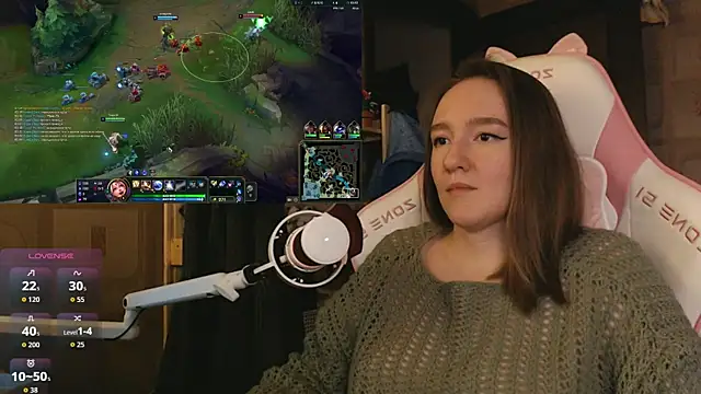 MoonlishSiren online show from March 31, 2026, 9:04 pm