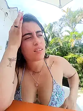 Snapshot of Freyja300 chatting on January 4, 2025, 7:55 pm Freyja300 online show from January 4, 2025, 7:55 pm