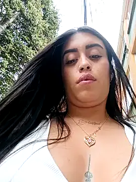 Snapshot of Freyja300 chatting on February 3, 2025, 5:24 pm Freyja300 online show from February 3, 2025, 5:24 pm