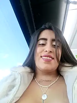 Snapshot of Freyja300 chatting on November 21, 2025, 10:25 am Freyja300 online show from November 21, 2025, 10:25 am