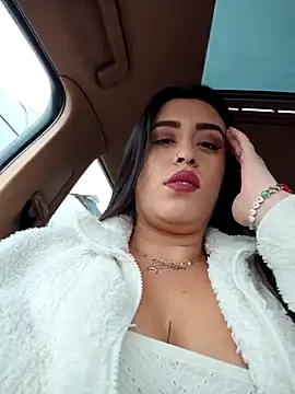 Snapshot of Freyja300 chatting on December 15, 2025, 10:19 am Freyja300 online show from December 15, 2025, 10:19 am