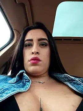 Snapshot of Freyja300 chatting on December 19, 2025, 2:13 pm Freyja300 online show from December 19, 2025, 2:13 pm