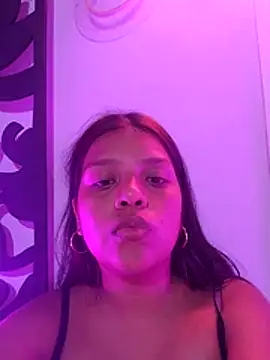 your little naughty1 online show from November 30, 2025, 9:52 pm