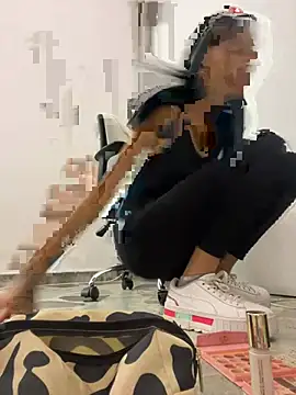 MelodyBliss online show from February 26, 2026, 9:47 pm