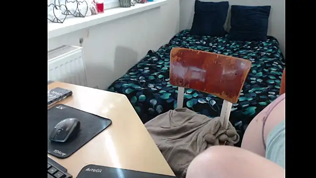 Sweetboobs online show from March 4, 2025, 7:51 am