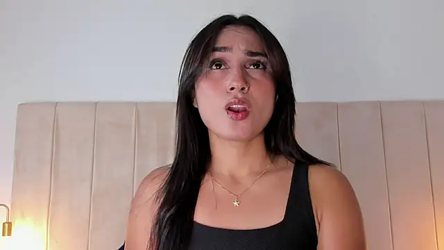 lia sofiia online show from September 28, 2025, 9:58 am