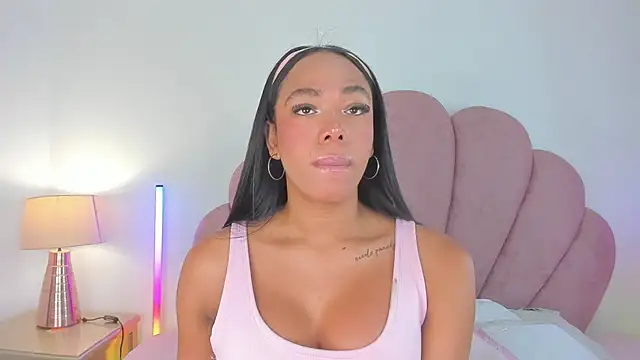 Nicole Paradise online show from March 25, 2026, 12:44 pm