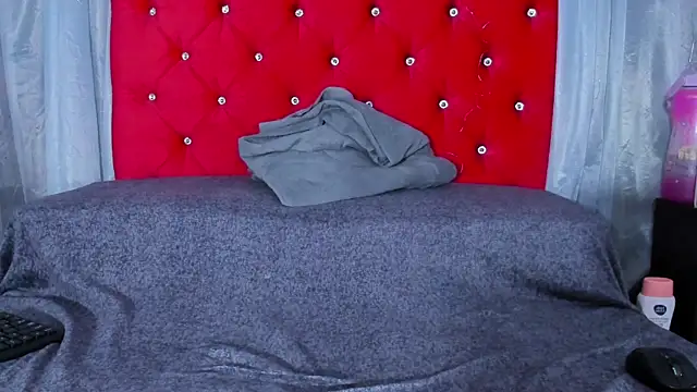 Cumming Tiffani online show from March 13, 2025, 5:50 pm