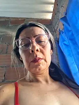 Snapshot of Mia-funny20 chatting on June 20, 2026, 9:17 pm Mia-funny20 online show from June 20, 2026, 9:17 pm