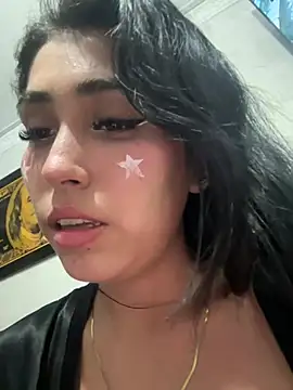 emma  cute   online show from January 26, 2025, 3:47 pm