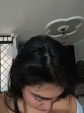 emma  cute   online show from October 23, 2025, 11:20 am