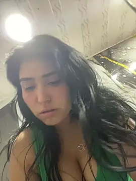 emma  cute   online show from November 9, 2025, 11:19 am