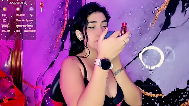 emma  cute   online show from November 16, 2025, 11:27 am