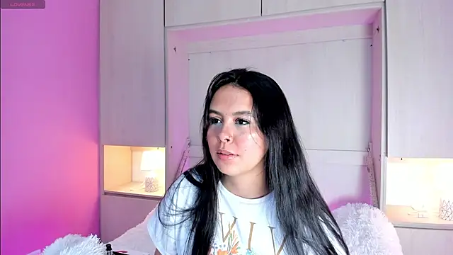 valerymeyerr online show from January 19, 2025, 4:12 am