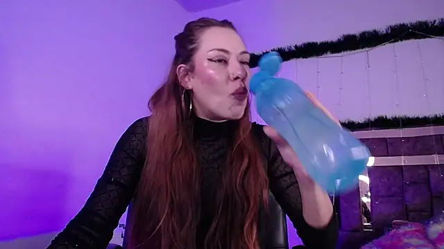 alejandrafitt online show from December 30, 2024, 11:17 pm