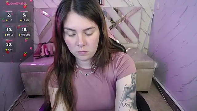 Paula b  online show from September 25, 2025, 12:53 pm