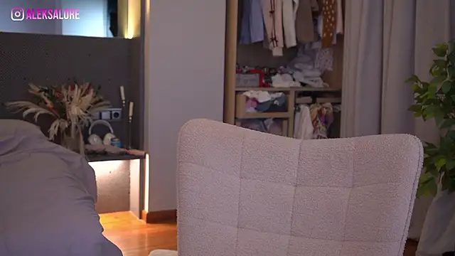 LexieLoree online show from March 27, 2026, 3:12 am