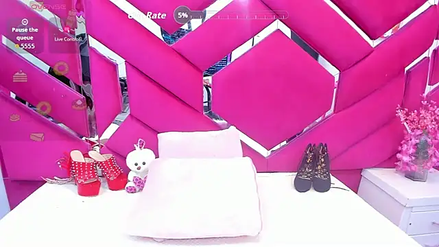Snapshot of CooperEmma_ chatting on July 2, 2026, 3:34 am CooperEmma online show from July 2, 2026, 3:34 am