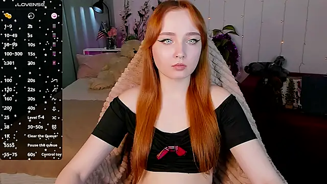 Snapshot of Emma_Chery chatting on January 15, 2025, 11:43 am Emma Chery online show from January 15, 2025, 11:43 am