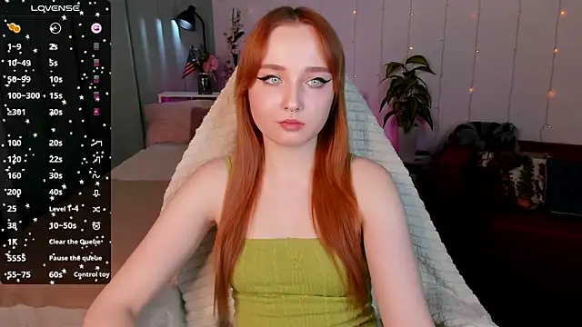 Snapshot of Emma_Chery chatting on January 22, 2025, 8:51 am Emma Chery online show from January 22, 2025, 8:51 am