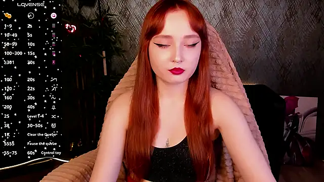 Snapshot of Emma_Chery chatting on February 28, 2025, 5:59 am Emma Chery online show from February 28, 2025, 5:59 am