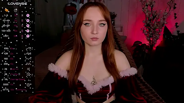 Snapshot of Emma_Chery chatting on November 2, 2025, 1:35 pm Emma Chery online show from November 2, 2025, 1:35 pm