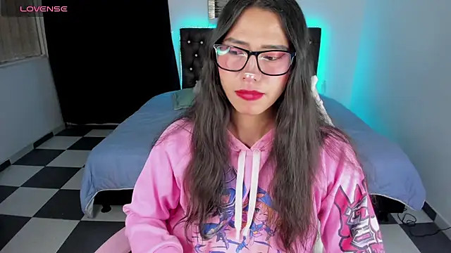 paula kawaiifu  online show from February 2, 2025, 5:04 pm