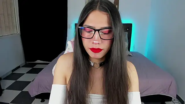 paula kawaiifu  online show from February 6, 2025, 2:04 pm