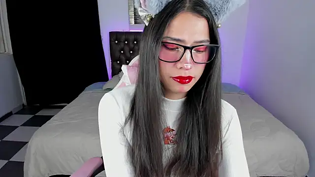 paula kawaiifu  online show from February 17, 2025, 1:53 pm